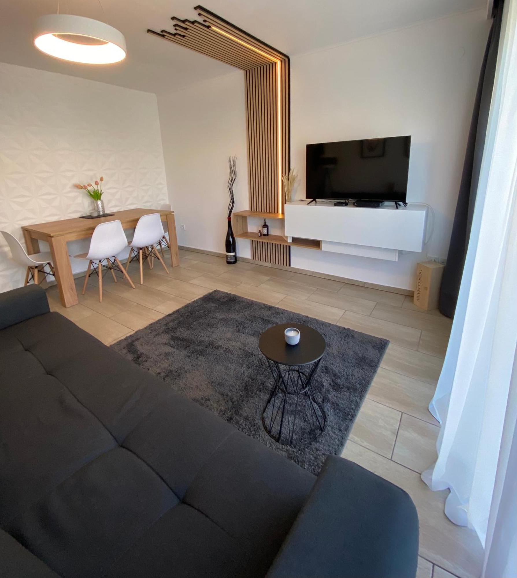 Ikon Apartment Heviz Exterior photo